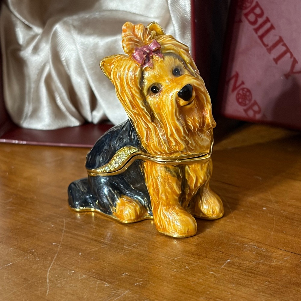 Nobility Yorkshire Terrier Yorkie‎ Trinket Box Enameled Crystal Dog Collectible